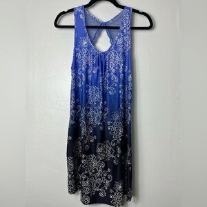 Blue and White Sleeveless Nightgown